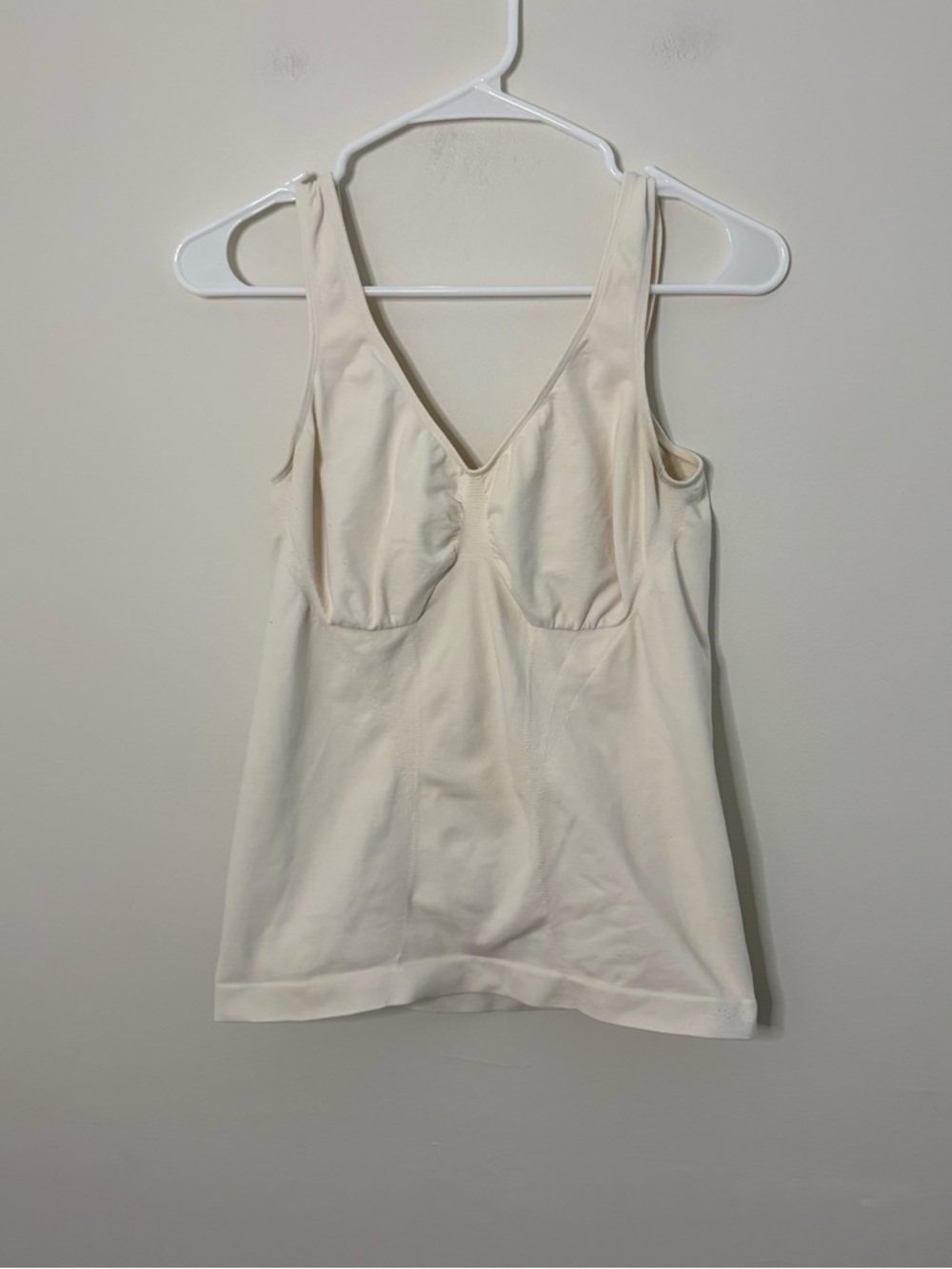 Nouvelle Women’s Seamless Ivory White Tank Top Large